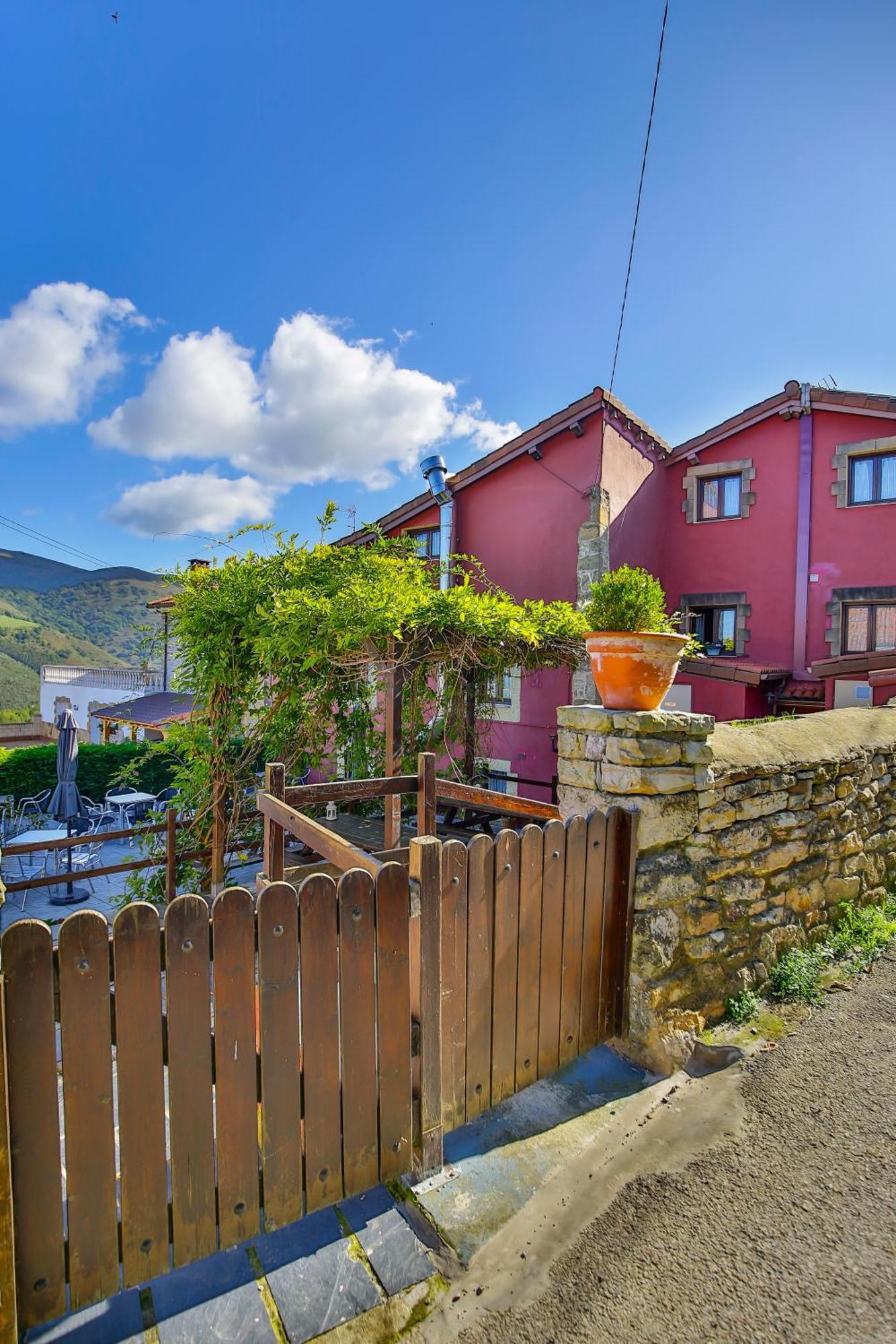 La Posada De Ojebar Rustica Rasines Buitenkant foto
